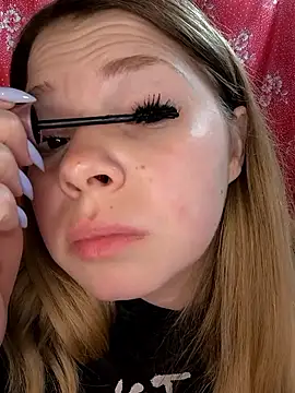 Zuli Kiska online show from April 2026 06:53:01 PM