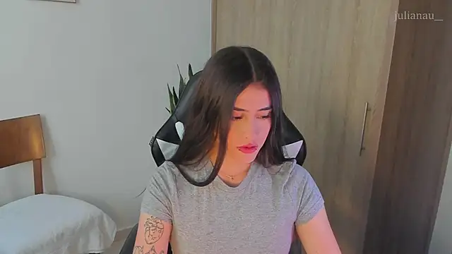 iriswest  online show from December 2024 10:07:02 PM