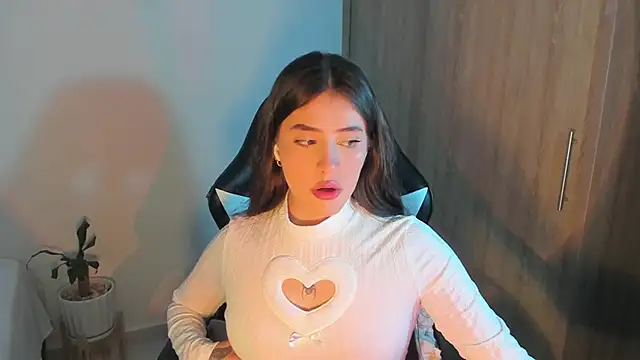 iriswest  online show from February 2025 11:20:01 PM