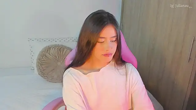 iriswest  online show from March 2025 02:04:02 AM