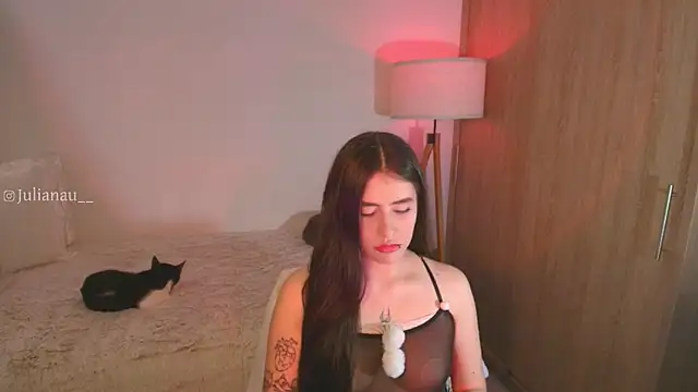 iriswest  online show from October 2025 12:23:01 AM