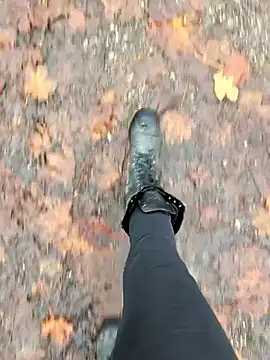 beauty-of-pain online show from November 2025 09:53:02 AM