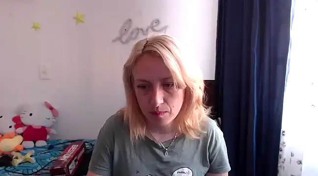 kittykalor09 online show from December 2024 02:22:01 PM