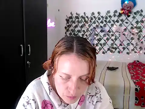 kittykalor09 online show from March 2026 06:35:02 PM