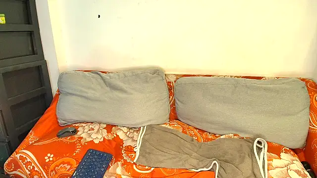 Snapshot of jhon_gade chatting on October 2025 04:24:01 AM jhon gade online show from October 2025 04:24:01 AM