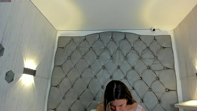 danaythamara1 online show from January 2025 05:14:01 PM