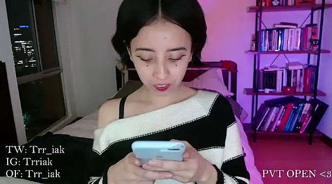 babyluna 8 8 online show from January 2025 01:29:01 AM