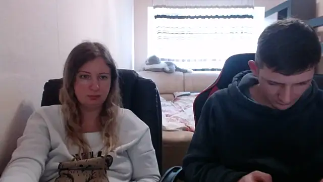 PeterAndJen online show from March 2025 03:40:02 PM