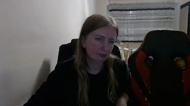 PeterAndJen online show from October 2025 07:27:02 PM