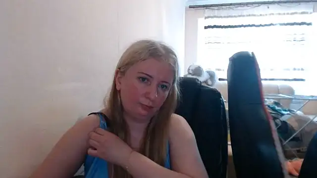 PeterAndJen online show from June 2026 12:22:01 PM