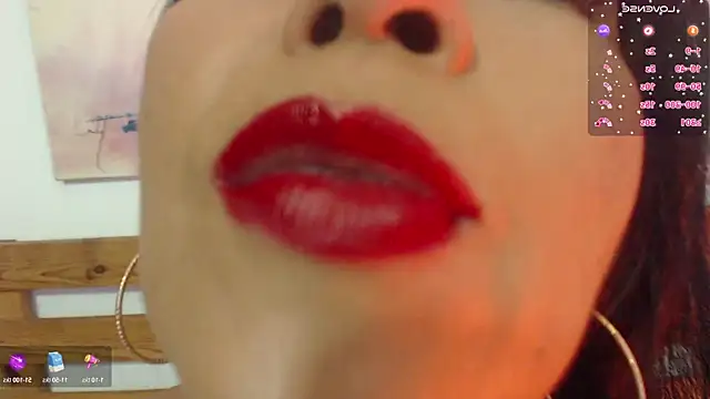 Snapshot of hornystepmommy chatting on March 2025 11:31:01 PM hornystepmommy online show from March 2025 11:31:01 PM