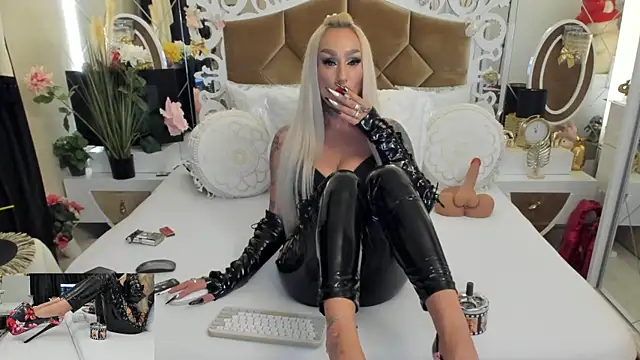 Snapshot of hotgirlsmoking_69xxx chatting on September 2025 02:50:02 PM hotgirlsmoking 69xxx online show from September 2025 02:50:02 PM