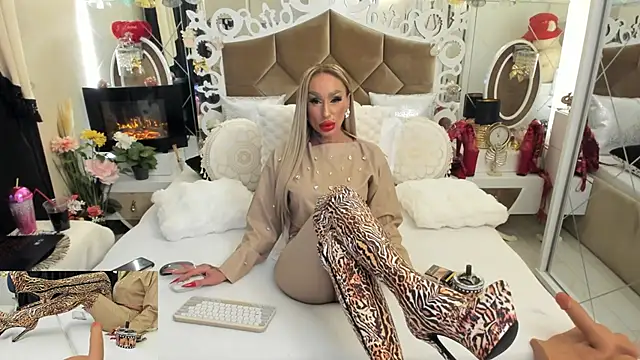 Snapshot of hotgirlsmoking_69xxx chatting on October 2025 02:38:01 PM hotgirlsmoking 69xxx online show from October 2025 02:38:01 PM