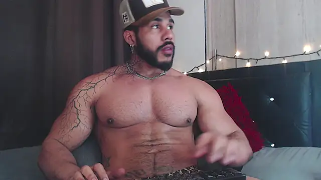 Artemis Kazttman online show from December 2024 10:25:02 PM