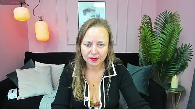 GabrielGold online show from September 2025 08:31:01 PM