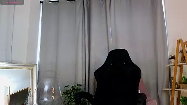 bella  adams online show from February 2025 02:59:02 PM