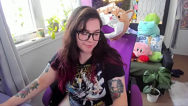 JennKenobi online show from May 2026 02:45:01 PM