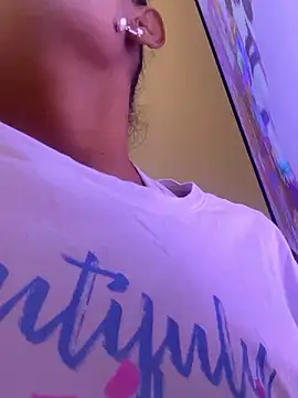 Snapshot of angelica_af chatting on December 2024 10:30:01 PM angelica af online show from December 2024 10:30:01 PM