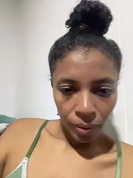 Snapshot of angelica_af chatting on December 2024 04:04:02 AM angelica af online show from December 2024 04:04:02 AM