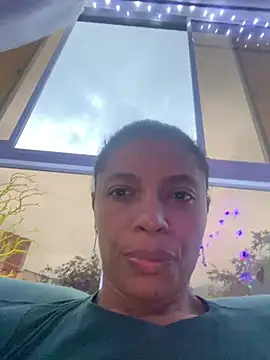 Snapshot of angelica_af chatting on December 2024 10:43:02 PM angelica af online show from December 2024 10:43:02 PM