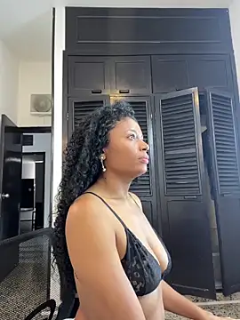 Snapshot of angelica_af chatting on October 2025 06:16:01 PM angelica af online show from October 2025 06:16:01 PM