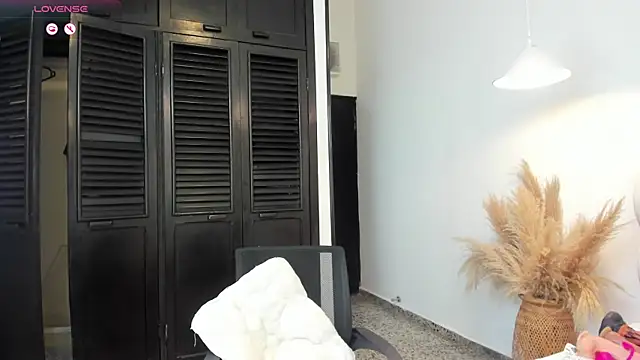 Snapshot of angelica_af chatting on October 2025 06:30:02 PM angelica af online show from October 2025 06:30:02 PM