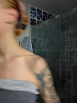 Snapshot of kylie_blck chatting on February 2026 04:24:02 AM kylie blck online show from February 2026 04:24:02 AM