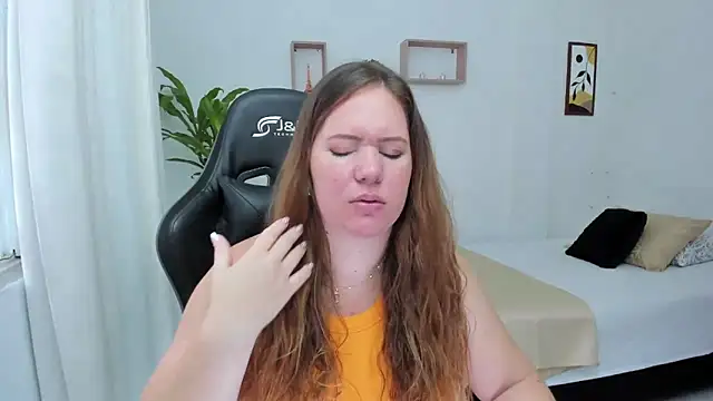 tamy shine87 online show from December 2024 06:04:02 PM