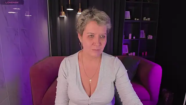 KathySunn online show from February 2025 01:37:02 PM