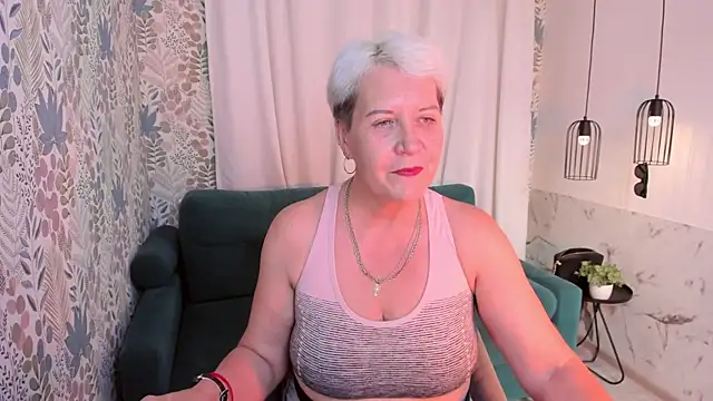 Snapshot of KathySunn chatting on June 2026 02:52:01 PM KathySunn online show from June 2026 02:52:01 PM