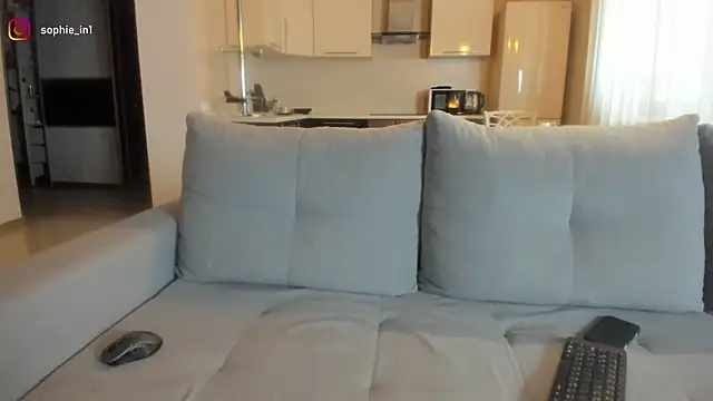  in yan online show from October 2025 02:00:02 AM