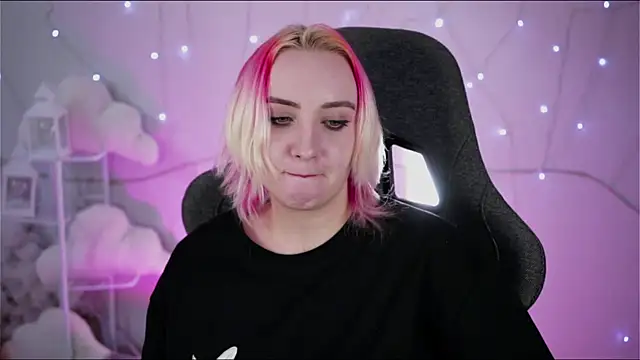 AsheLucker online show from February 2025 08:51:02 AM