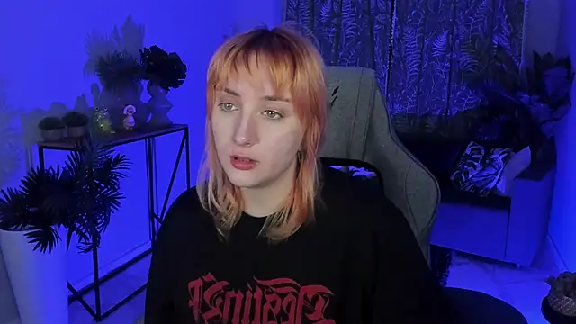 AsheLucker online show from September 2025 02:24:01 AM