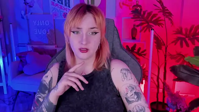 AsheLucker online show from September 2025 02:36:02 AM