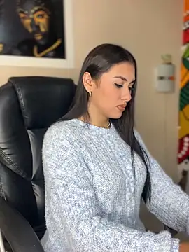 Ambar pe  online show from December 2024 03:58:01 AM