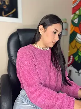 Ambar pe  online show from December 2024 02:35:01 AM