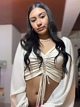 Ambar pe  online show from January 2025 11:36:02 PM