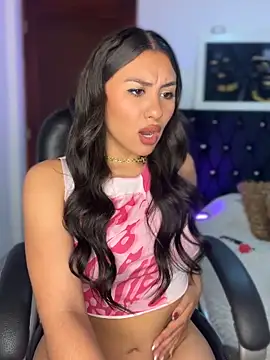 Ambar pe  online show from January 2025 01:48:01 AM