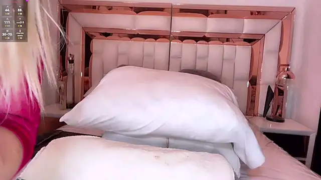 im yours 01 online show from January 2025 04:33:02 AM