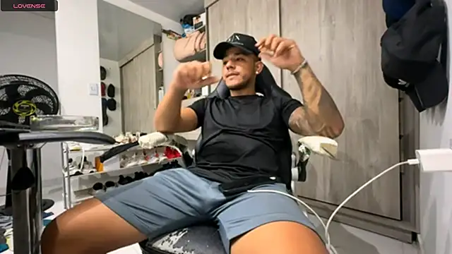 jordylatin20 online show from November 2025 11:49:02 PM