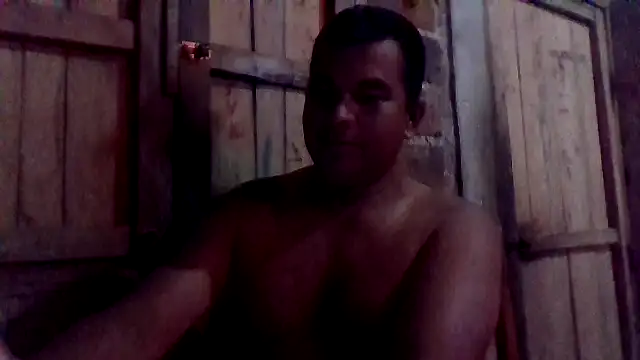 Snapshot of axomen chatting on December 2025 03:44:02 AM axomen online show from December 2025 03:44:02 AM