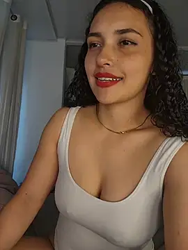 Snapshot of Lucy_Marin chatting on April 2026 02:19:01 PM Lucy Marin online show from April 2026 02:19:01 PM