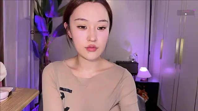sphynx- - online show from May 2026 12:44:01 PM