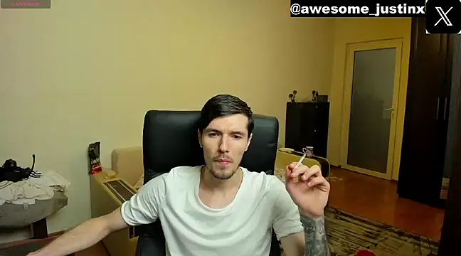 awesomejustin online show from December 2024 01:43:01 PM