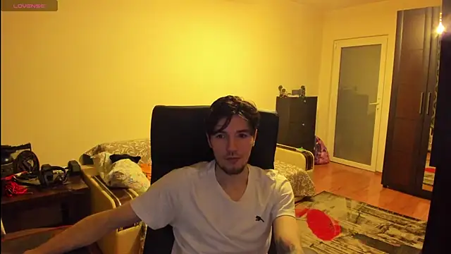 awesomejustin online show from February 2025 01:10:01 PM