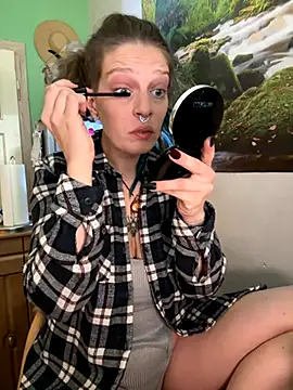 MenaDreadfull online show from November 2025 10:04:01 AM