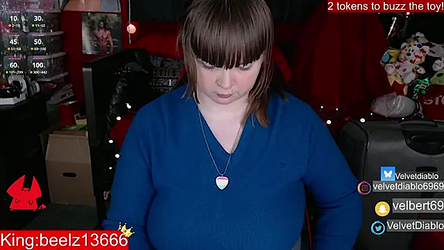 Snapshot of VelvetDiablo chatting on January 2025 03:54:02 AM VelvetDiablo online show from January 2025 03:54:02 AM