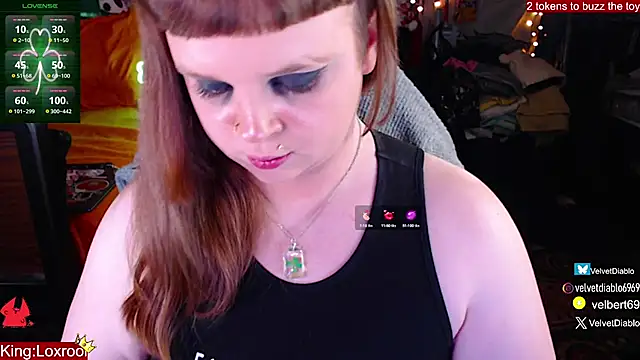 Snapshot of VelvetDiablo chatting on March 2025 03:57:02 AM VelvetDiablo online show from March 2025 03:57:02 AM