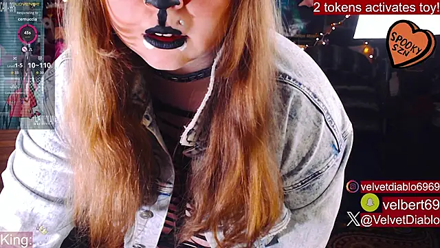 Snapshot of VelvetDiablo chatting on October 2025 12:22:02 AM VelvetDiablo online show from October 2025 12:22:02 AM