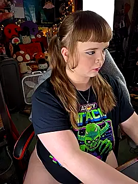 Snapshot of VelvetDiablo chatting on November 2025 12:43:01 AM VelvetDiablo online show from November 2025 12:43:01 AM